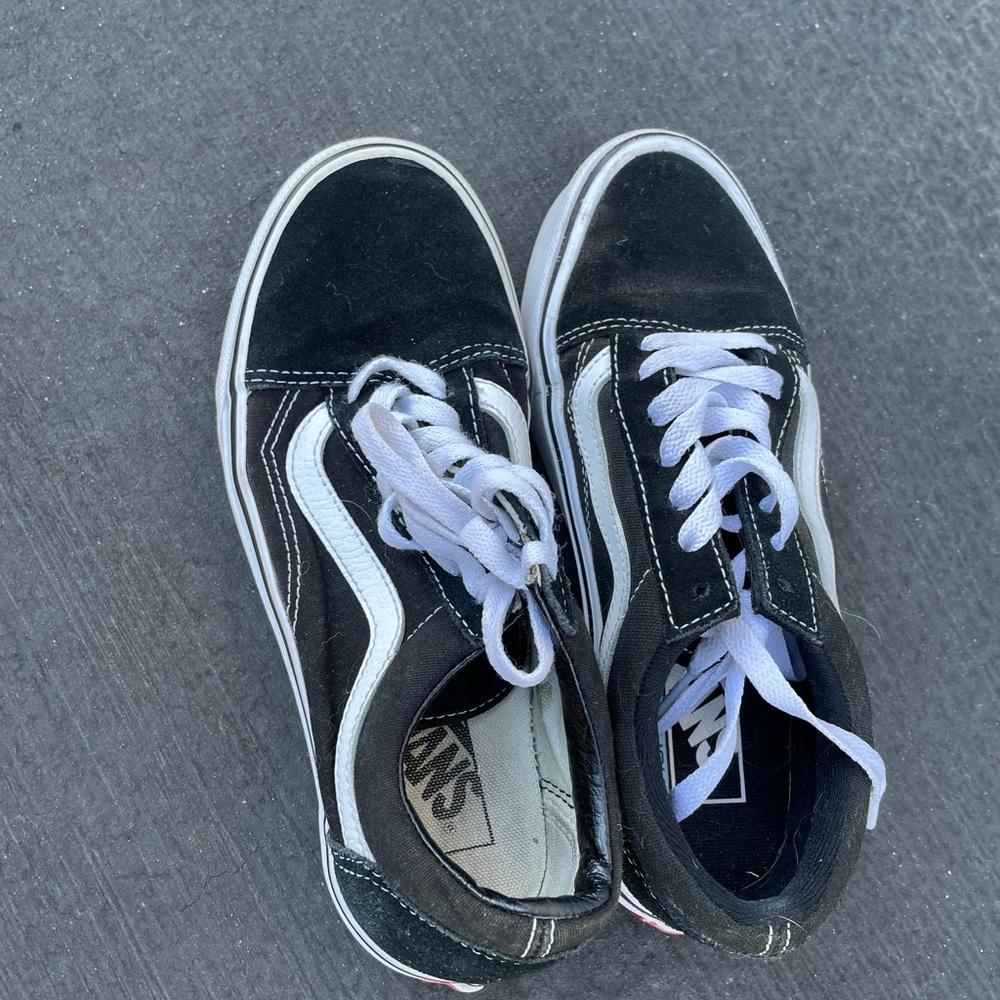 Vans Black Sneakers (size 4.5)